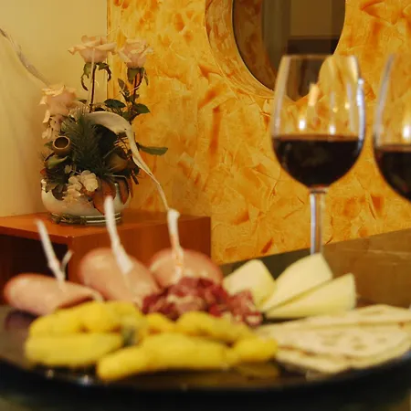 Готель Gala
